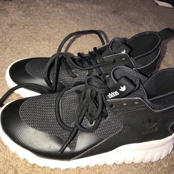 adidas tubular - Picture 5 of 6